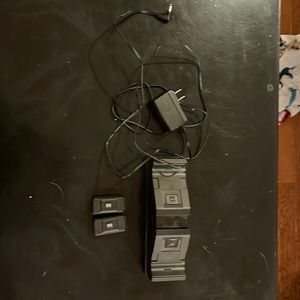 Xbox rechargeable batteries and station set